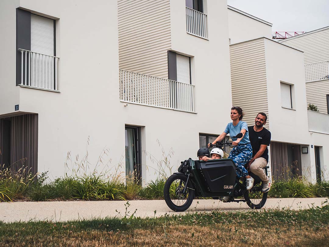 transport adulte sur velo cargo